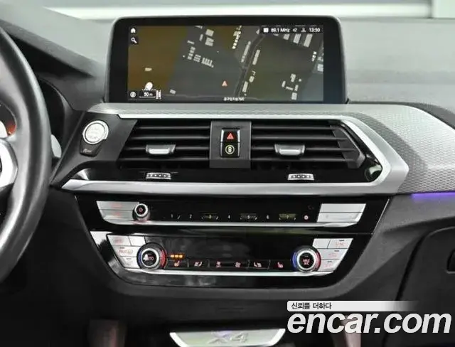 BMW X4 2020 — ფოტო 18/20