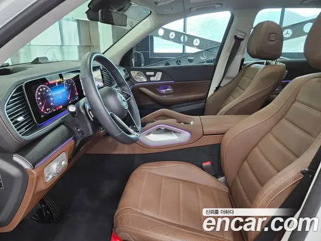Mercedes-Benz GLE-Class 2025 — Photo 7/16