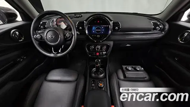 Mini Cooper D Clubman 2021 — Photo 31/33