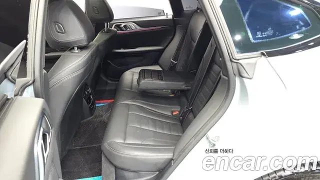 BMW 4 Series 2025 — Фото 11/20