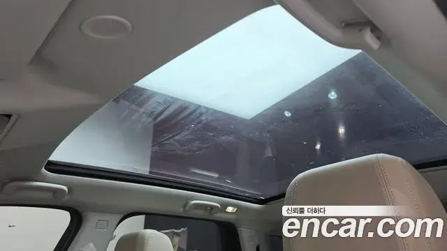 Land Rover Discovery Sport 2022 — ფოტო 28/37