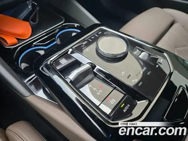 BMW 5 Series 2025 — Фото 12/20