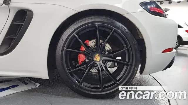 Porsche 718 Boxster 2019 — Şəkil 10/30
