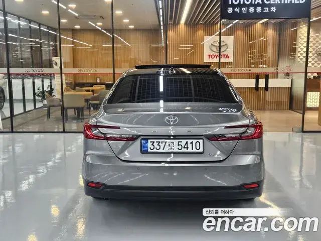 Toyota Camry 2025 — Şəkil 4/19