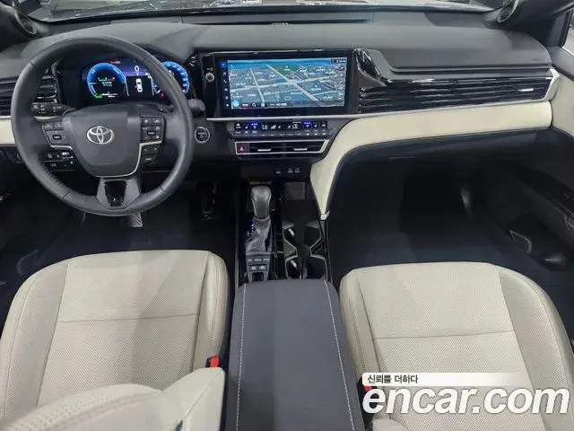 Toyota Camry 2025 — Şəkil 17/19