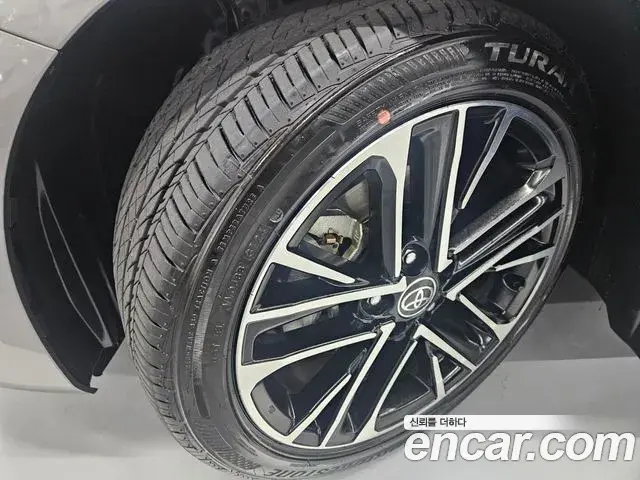 Toyota Camry 2025 — Şəkil 1/19