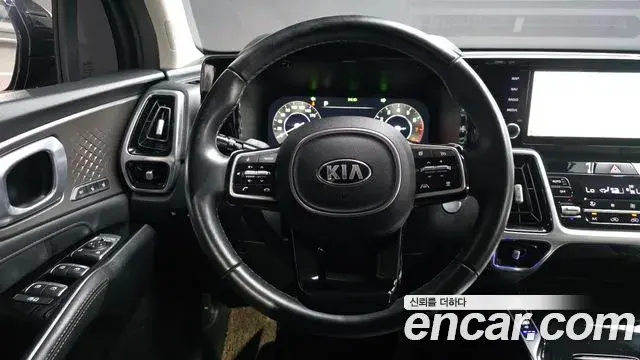 Kia Sorento 2021 — ფოტო 13/20