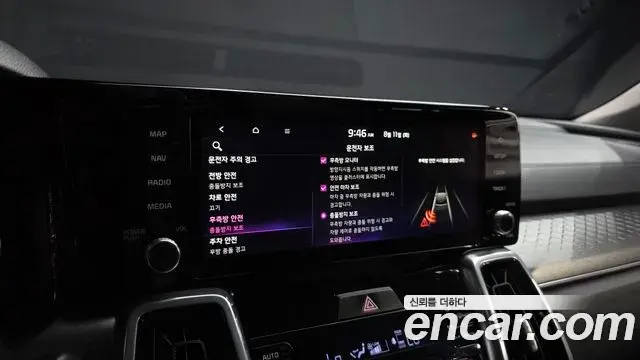 Kia Sorento 2021 — ფოტო 16/20