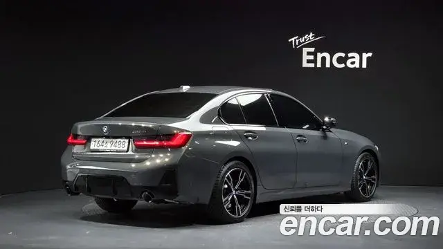 BMW 3 Series 2025 — Photo 2/20