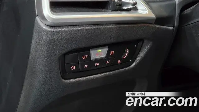 BMW 3 Series 2025 — Photo 18/20