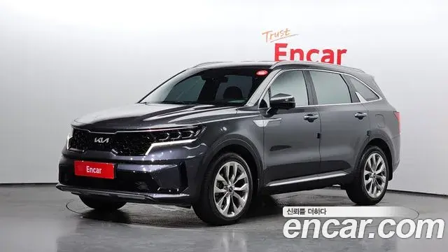 Kia Sorento 2023 — Photo 1/20