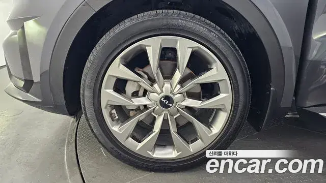 Kia Sorento 2023 — Photo 5/20