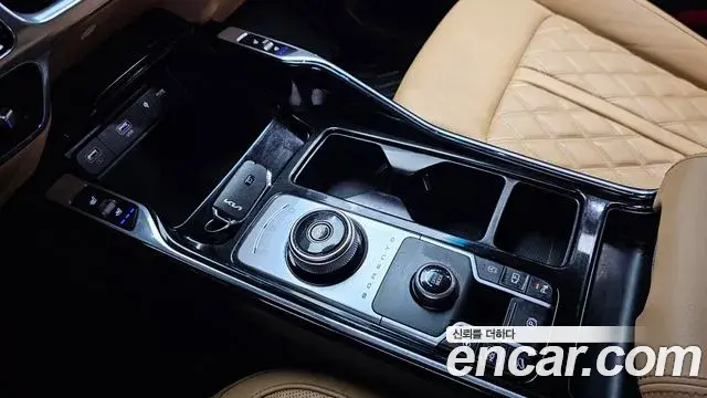 Kia Sorento 2023 — Photo 9/20