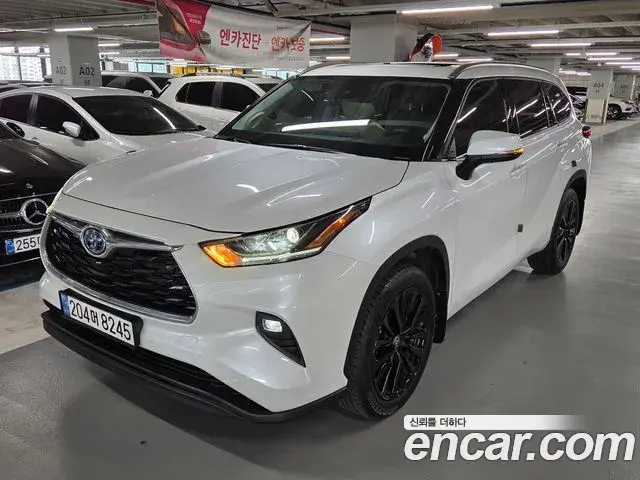 Toyota Highlander 2024 — ფოტო 10/20
