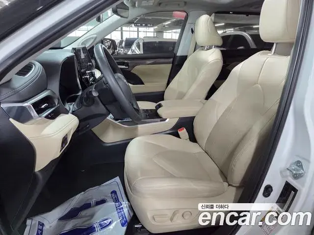 Toyota Highlander 2024 — ფოტო 4/20