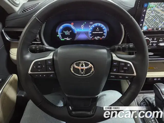 Toyota Highlander 2024 — ფოტო 11/20