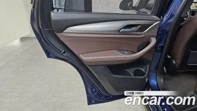 BMW X3 2021 — Şəkil 12/31
