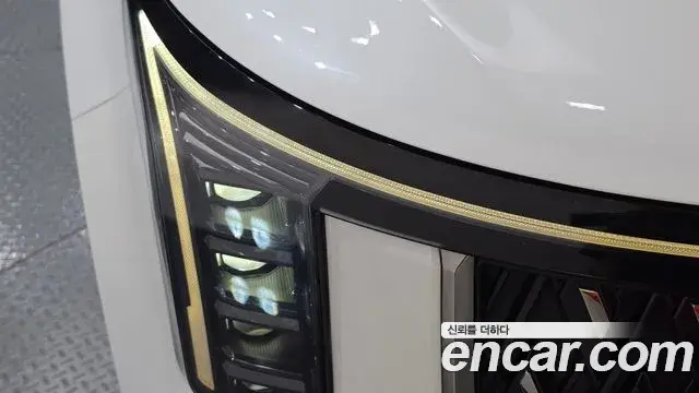 Kia Carnival 2024 — Şəkil 33/39