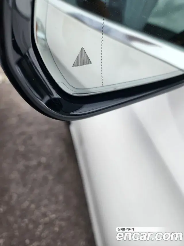 Mercedes-Benz E-Class 2021 — Фото 16/18