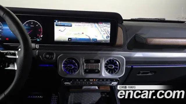 Mercedes-Benz G-Class 2026 — Photo 8/20