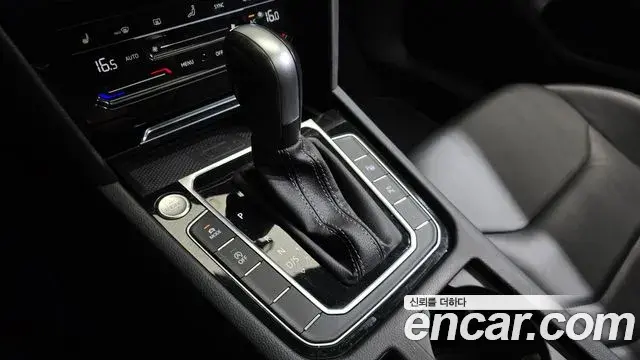 Volkswagen Arteon 2022 — ფოტო 8/20