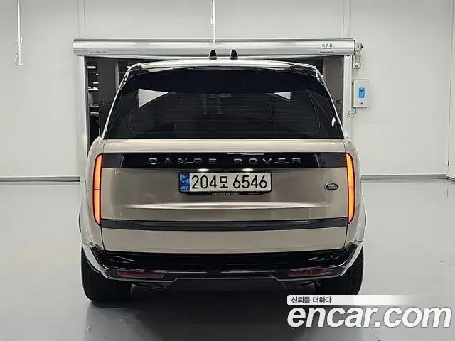 Land Rover Range Rover 2023 — Şəkil 13/18