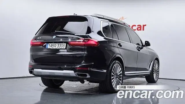 BMW X7 2021 — Photo 3/39