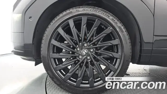Hyundai Santa Fe 2024 — Photo 37/40