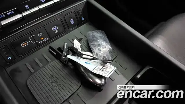Hyundai Santa Fe 2024 — Photo 5/40