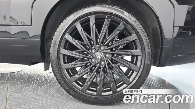 Hyundai Santa Fe 2024 — Photo 25/40