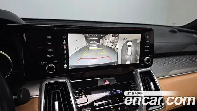 Kia Sorento 2022 — Фото 14/20