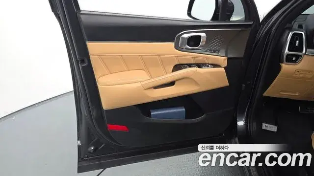 Kia Sorento 2022 — Photo 24/31