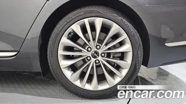 Kia The K9 2022 — ფოტო 38/41