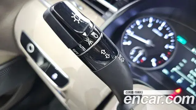 Kia The K9 2022 — ფოტო 23/41