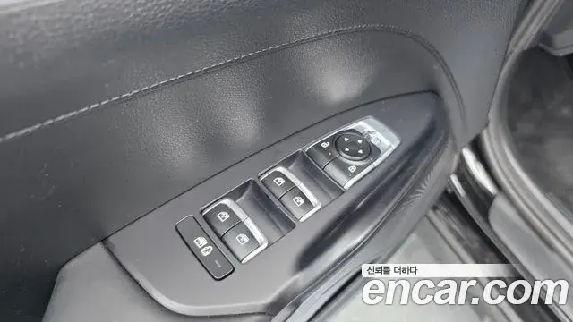 Kia K5 2024 — ფოტო 21/31