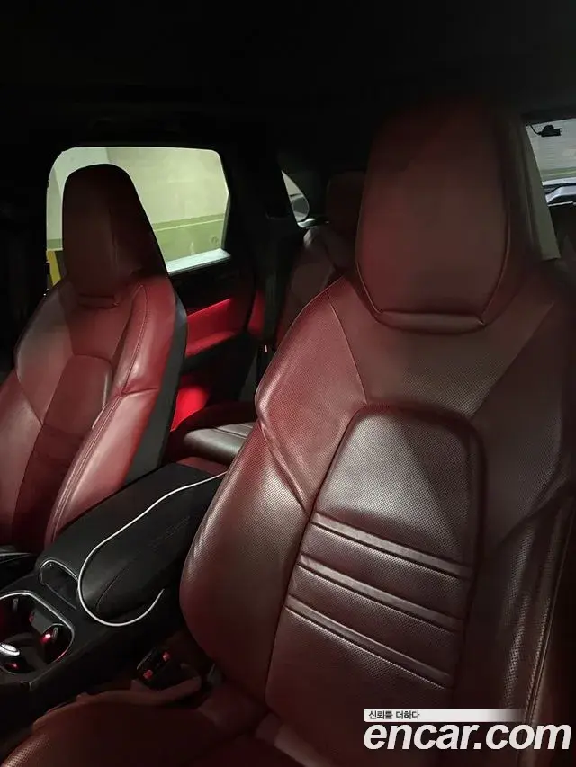 Porsche Cayenne 2019 — Photo 6/18