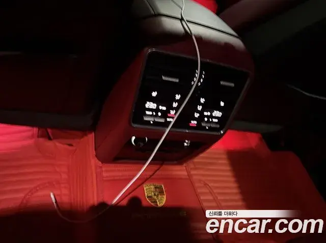 Porsche Cayenne 2019 — Photo 5/18