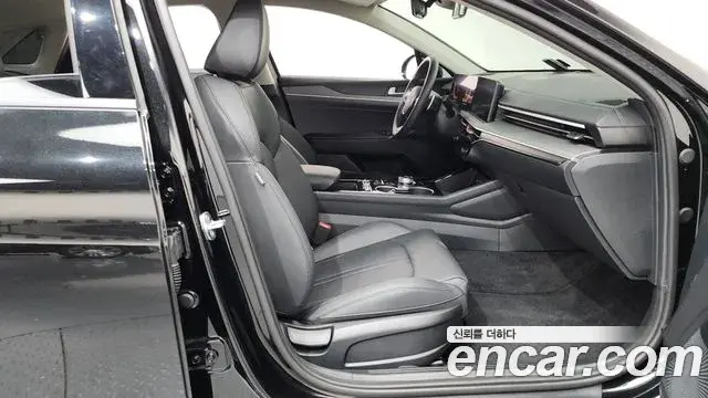 Kia K5 2024 — Photo 24/30