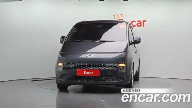 Hyundai Staria 2022 — Фото 2/20