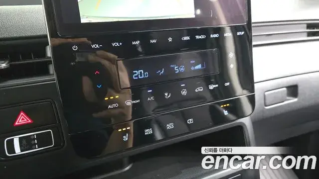 Hyundai Staria 2022 — Фото 17/20