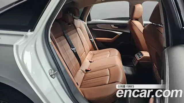 Audi A6 2024 — Şəkil 12/33
