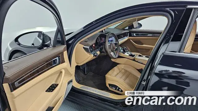 Porsche Panamera 2018 — Фото 10/20