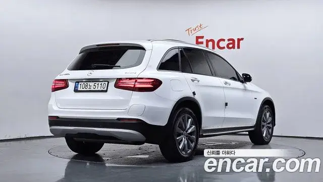Mercedes-Benz GLC-Class 2018 — Photo 31/38