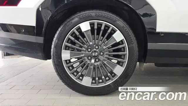 Hyundai Santa Fe 2023 — Şəkil 26/35