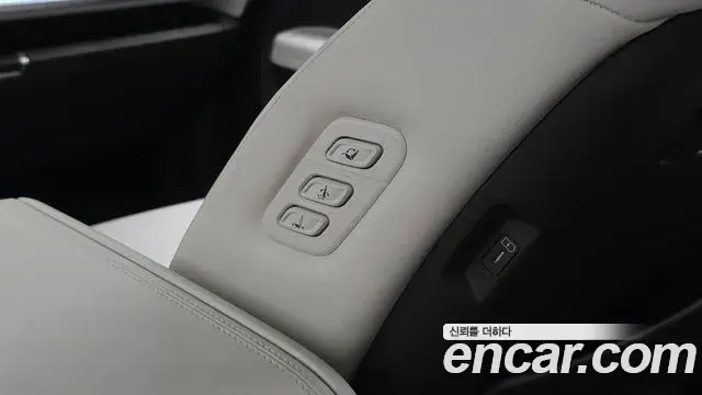 Hyundai Santa Fe 2023 — Şəkil 21/35
