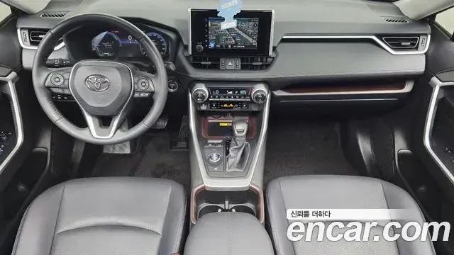 Toyota RAV4 2023 — Photo 20/34