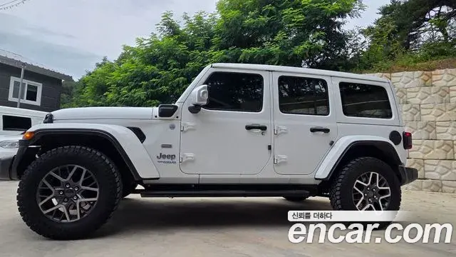 Jeep Wrangler 2021 — Photo 12/13