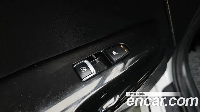 Kia K5 2023 — ფოტო 14/34