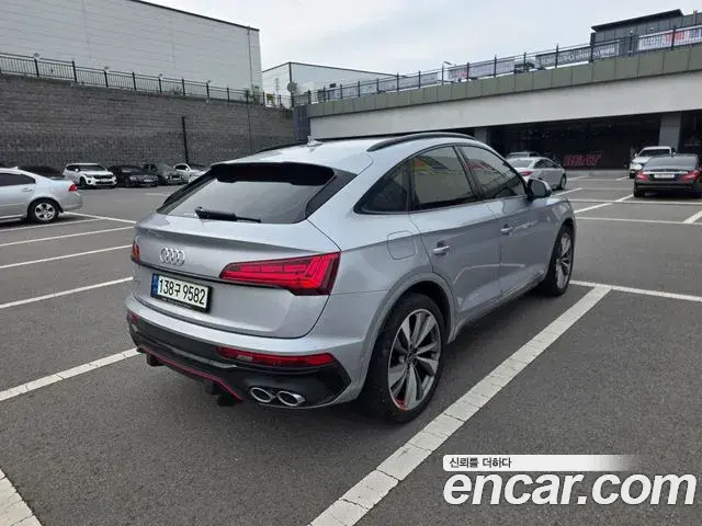 Audi Q5 2021 — Фото 3/13