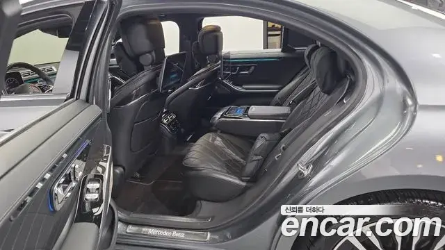 Mercedes-Benz S-Class 2021 — Фото 11/20